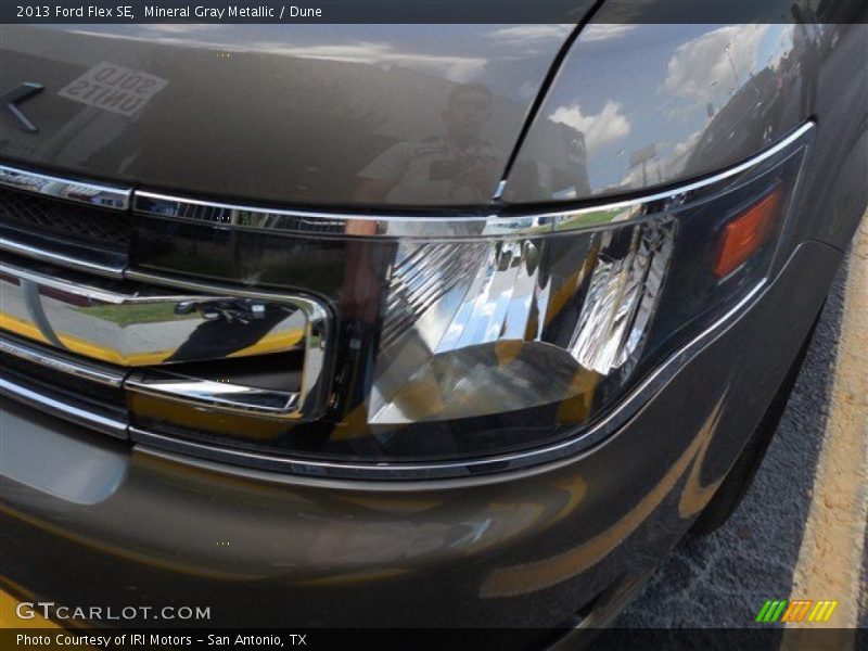 Mineral Gray Metallic / Dune 2013 Ford Flex SE