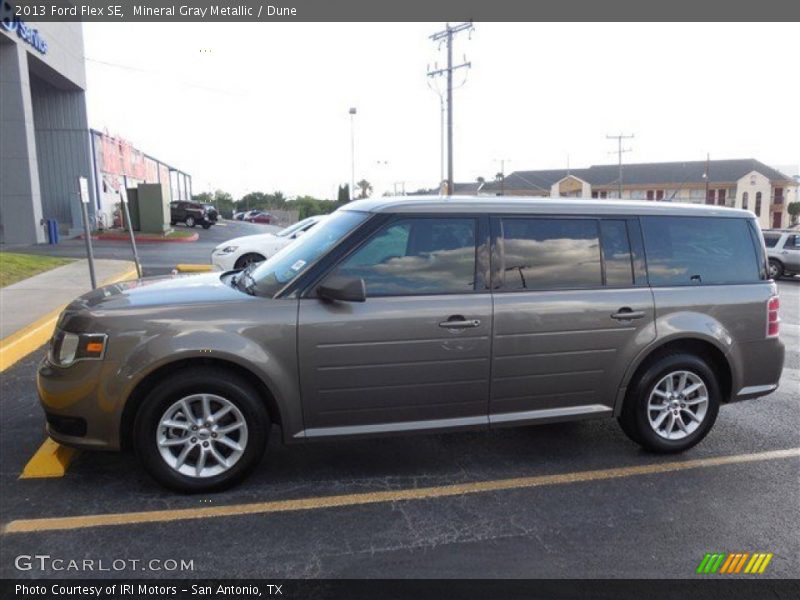 Mineral Gray Metallic / Dune 2013 Ford Flex SE