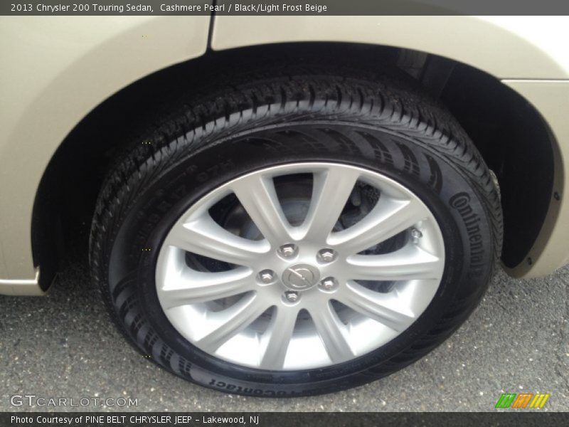 Cashmere Pearl / Black/Light Frost Beige 2013 Chrysler 200 Touring Sedan