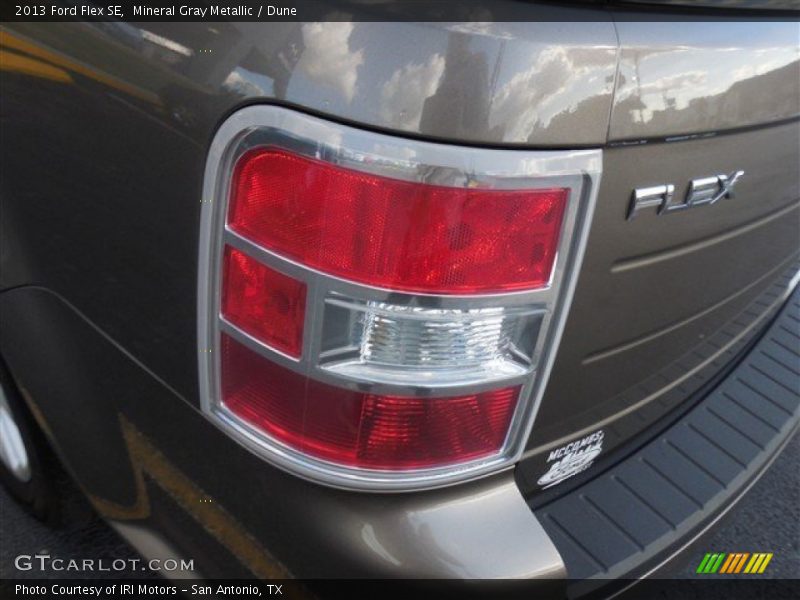 Mineral Gray Metallic / Dune 2013 Ford Flex SE