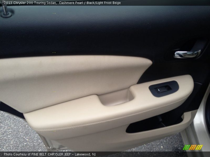 Cashmere Pearl / Black/Light Frost Beige 2013 Chrysler 200 Touring Sedan