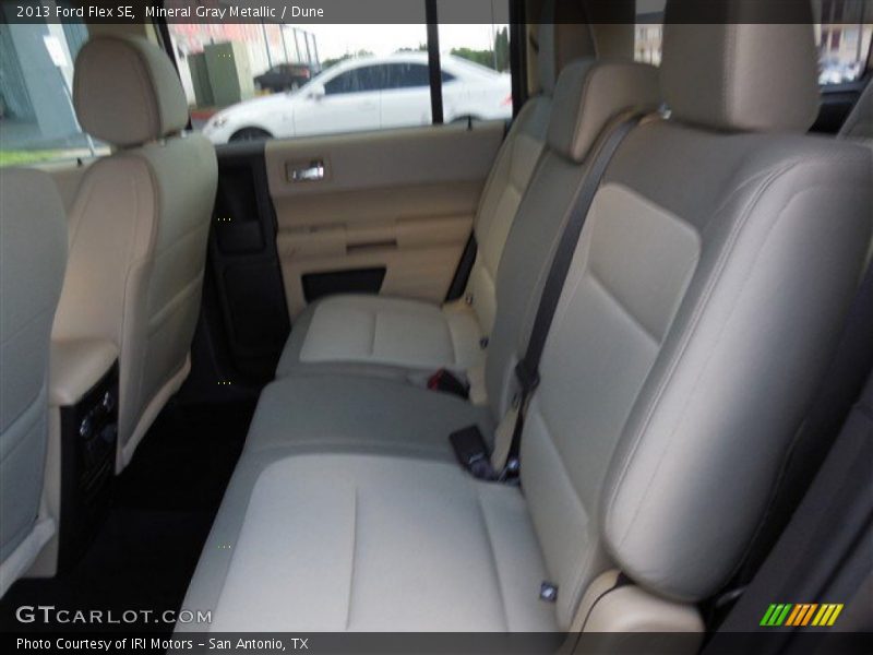 Mineral Gray Metallic / Dune 2013 Ford Flex SE