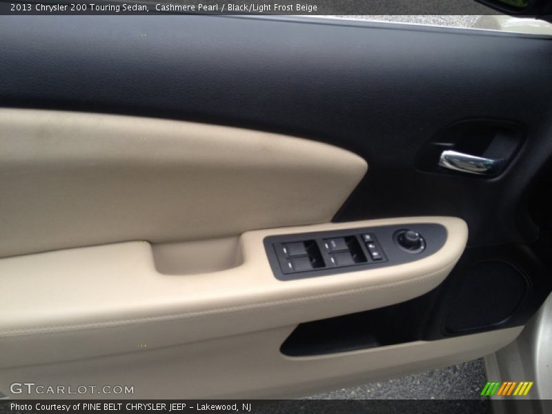 Cashmere Pearl / Black/Light Frost Beige 2013 Chrysler 200 Touring Sedan