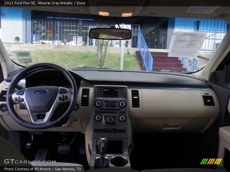 Mineral Gray Metallic / Dune 2013 Ford Flex SE