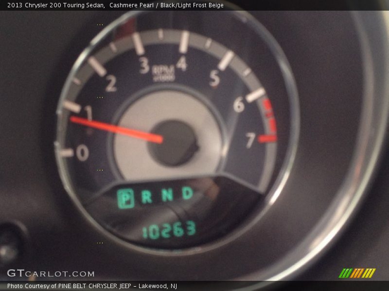 Cashmere Pearl / Black/Light Frost Beige 2013 Chrysler 200 Touring Sedan