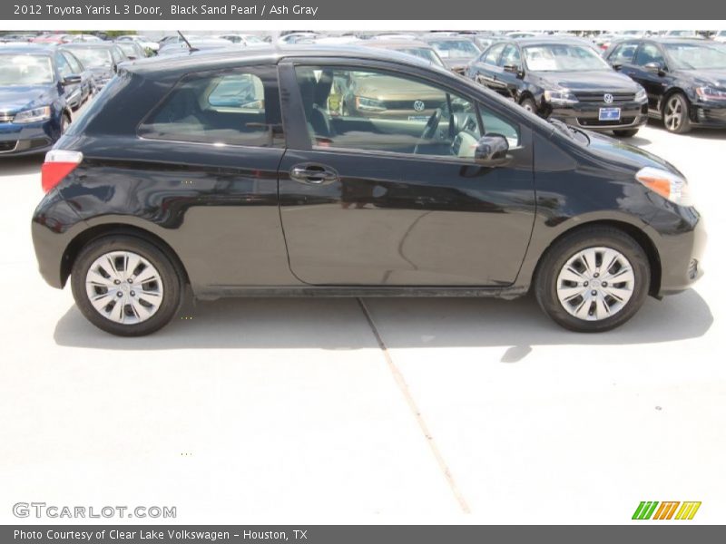 Black Sand Pearl / Ash Gray 2012 Toyota Yaris L 3 Door
