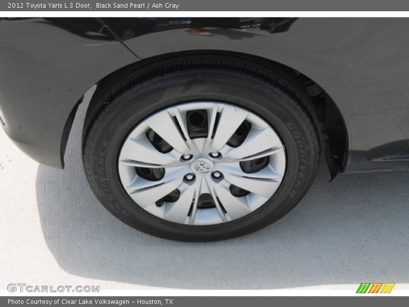 Black Sand Pearl / Ash Gray 2012 Toyota Yaris L 3 Door