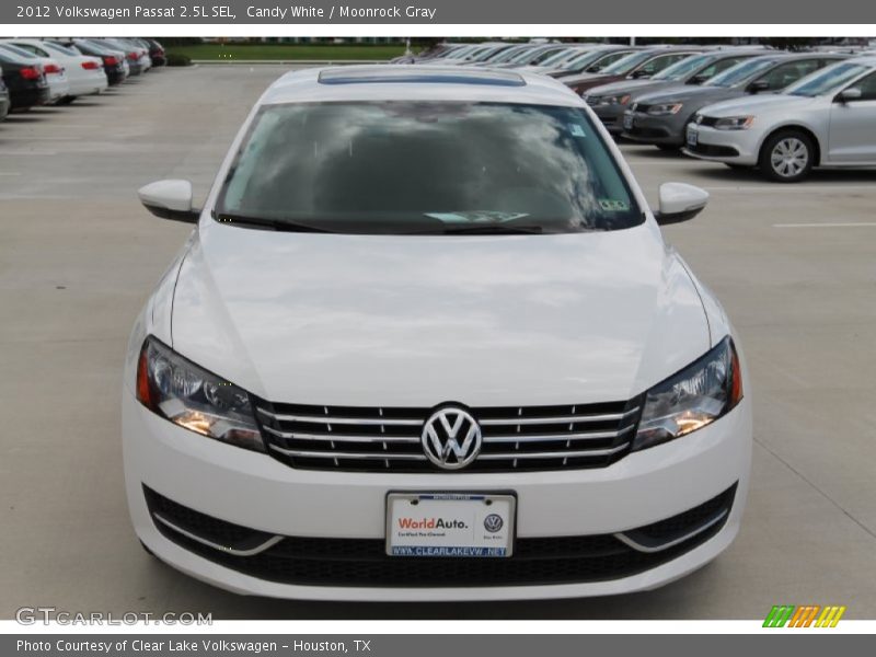 Candy White / Moonrock Gray 2012 Volkswagen Passat 2.5L SEL