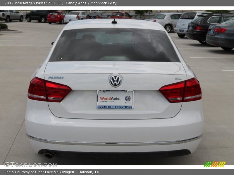 Candy White / Moonrock Gray 2012 Volkswagen Passat 2.5L SEL
