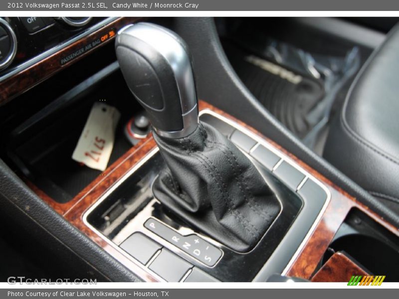 Candy White / Moonrock Gray 2012 Volkswagen Passat 2.5L SEL