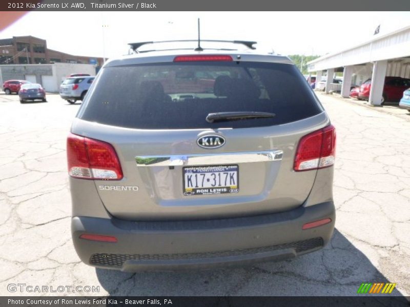 Titanium Silver / Black 2012 Kia Sorento LX AWD