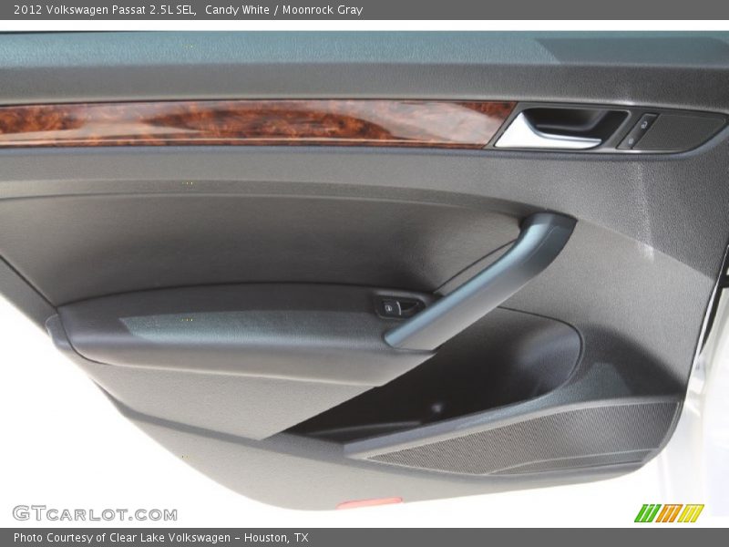 Candy White / Moonrock Gray 2012 Volkswagen Passat 2.5L SEL