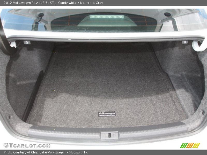 Candy White / Moonrock Gray 2012 Volkswagen Passat 2.5L SEL