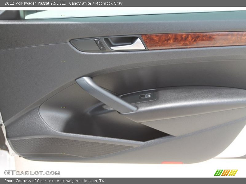 Candy White / Moonrock Gray 2012 Volkswagen Passat 2.5L SEL