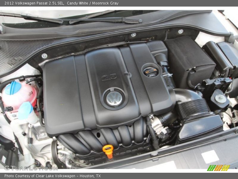 Candy White / Moonrock Gray 2012 Volkswagen Passat 2.5L SEL