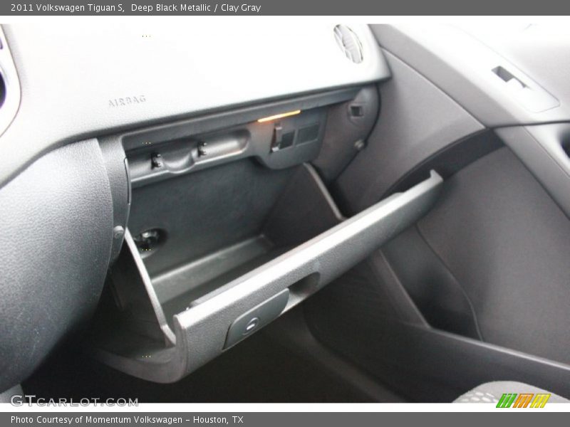 Deep Black Metallic / Clay Gray 2011 Volkswagen Tiguan S