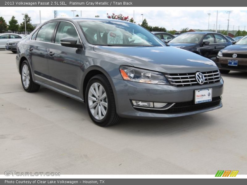 Platinum Gray Metallic / Titan Black 2013 Volkswagen Passat 2.5L SEL