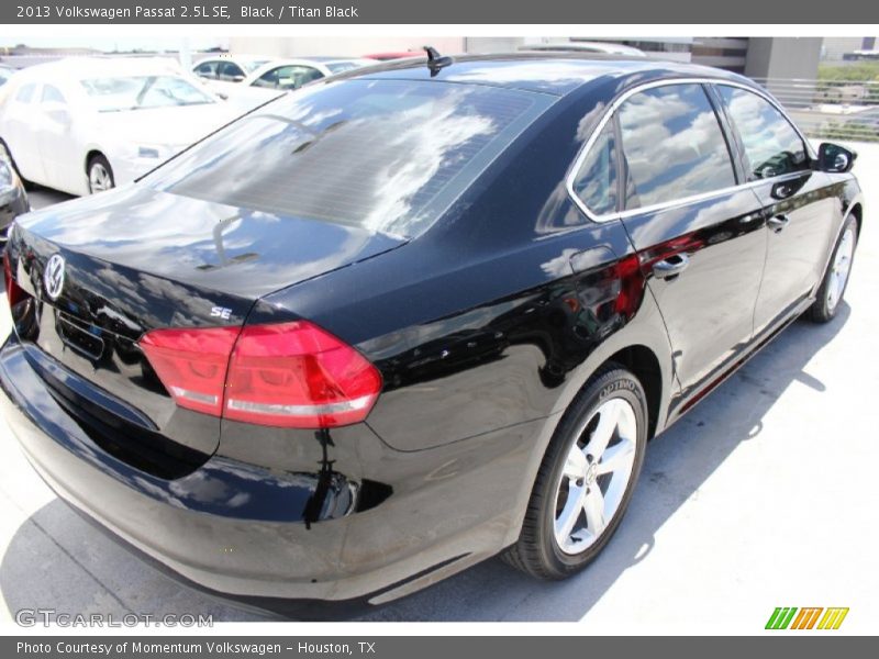Black / Titan Black 2013 Volkswagen Passat 2.5L SE