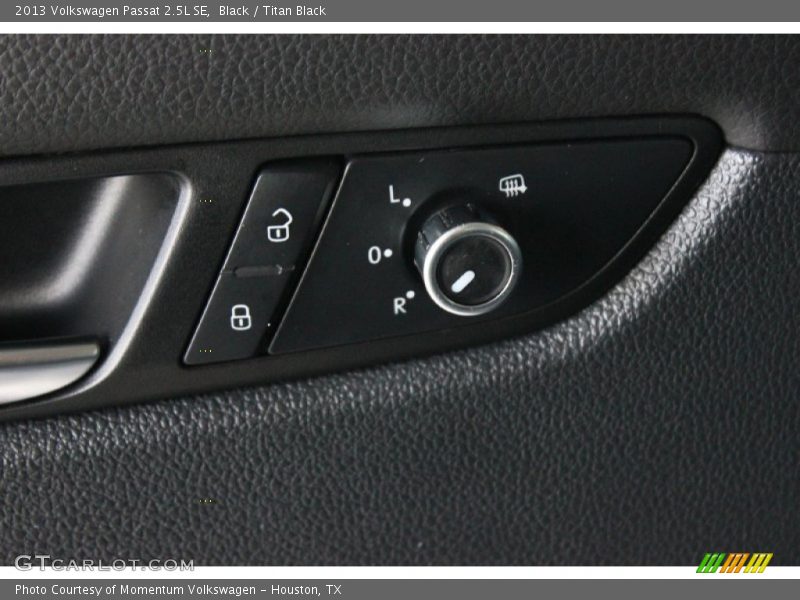 Black / Titan Black 2013 Volkswagen Passat 2.5L SE
