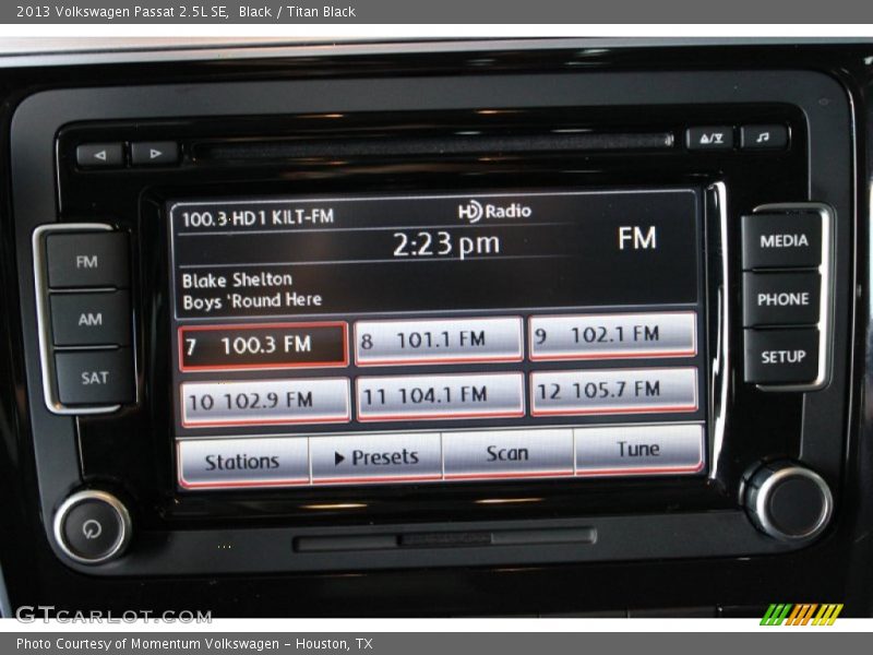 Black / Titan Black 2013 Volkswagen Passat 2.5L SE