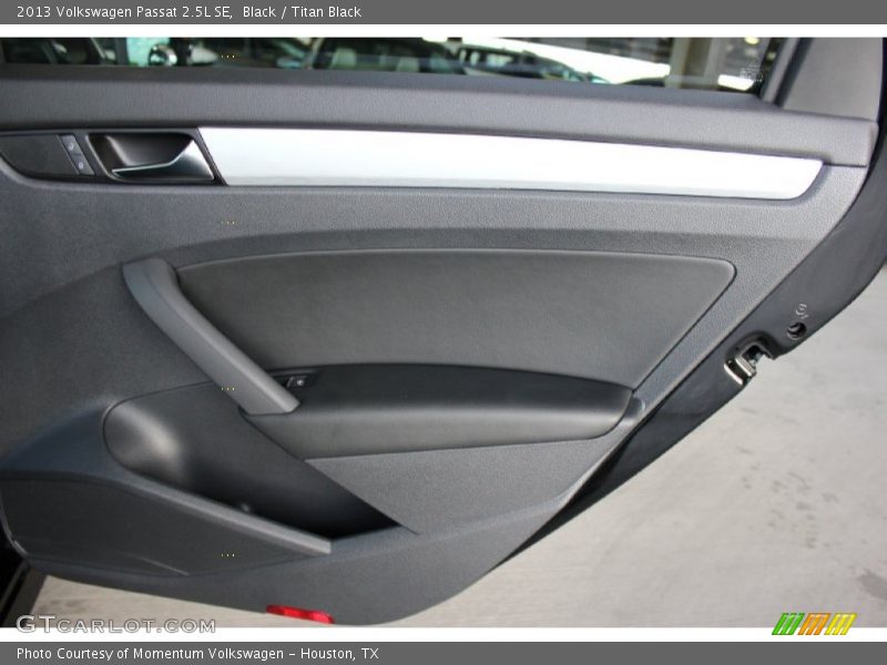 Black / Titan Black 2013 Volkswagen Passat 2.5L SE