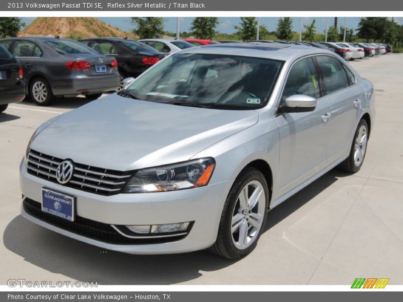 Reflex Silver Metallic / Titan Black 2013 Volkswagen Passat TDI SE