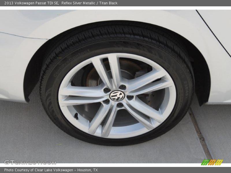 Reflex Silver Metallic / Titan Black 2013 Volkswagen Passat TDI SE