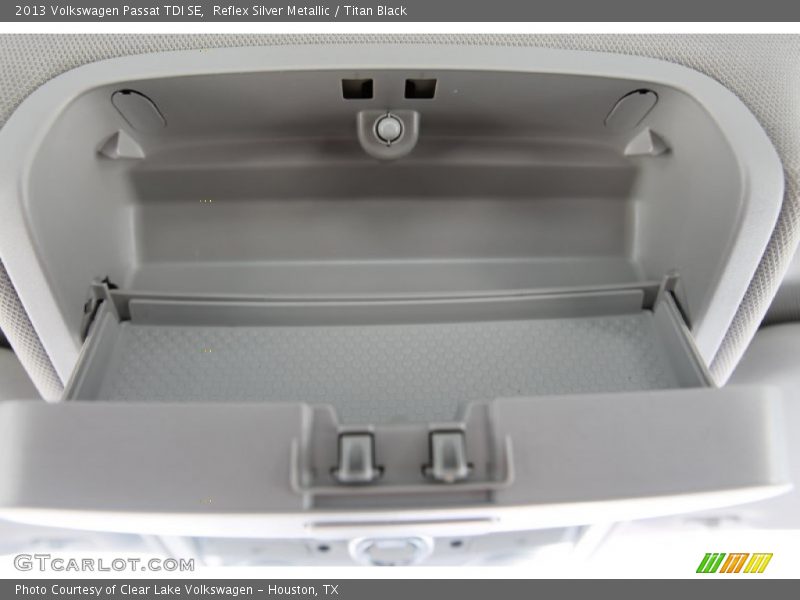 Reflex Silver Metallic / Titan Black 2013 Volkswagen Passat TDI SE