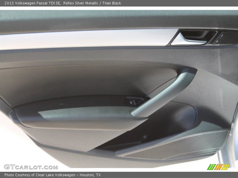 Reflex Silver Metallic / Titan Black 2013 Volkswagen Passat TDI SE