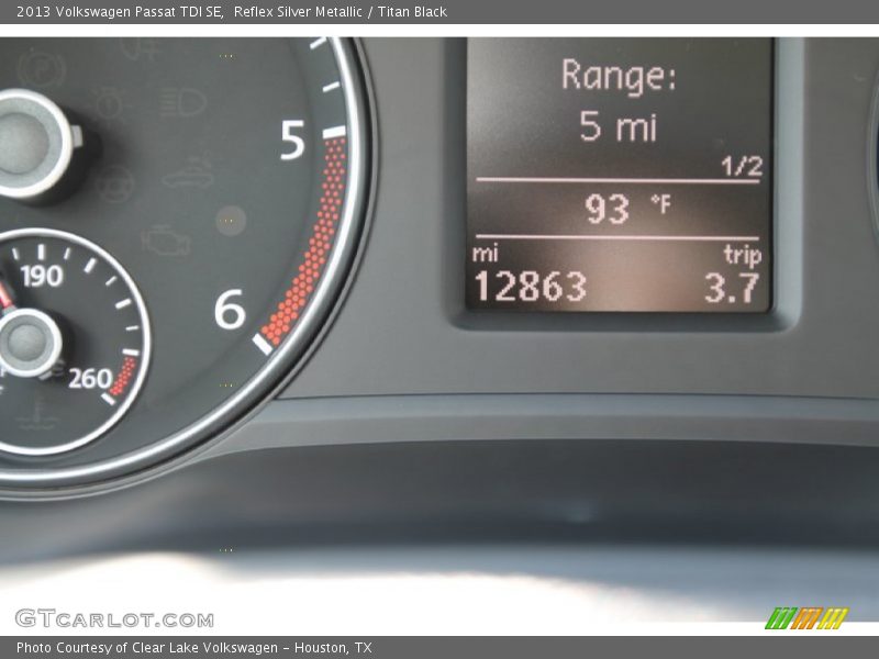 Reflex Silver Metallic / Titan Black 2013 Volkswagen Passat TDI SE