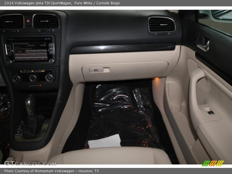 Pure White / Cornsilk Beige 2014 Volkswagen Jetta TDI SportWagen