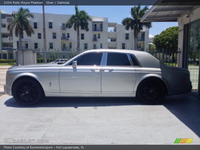 Silver / Oatmeal 2004 Rolls-Royce Phantom