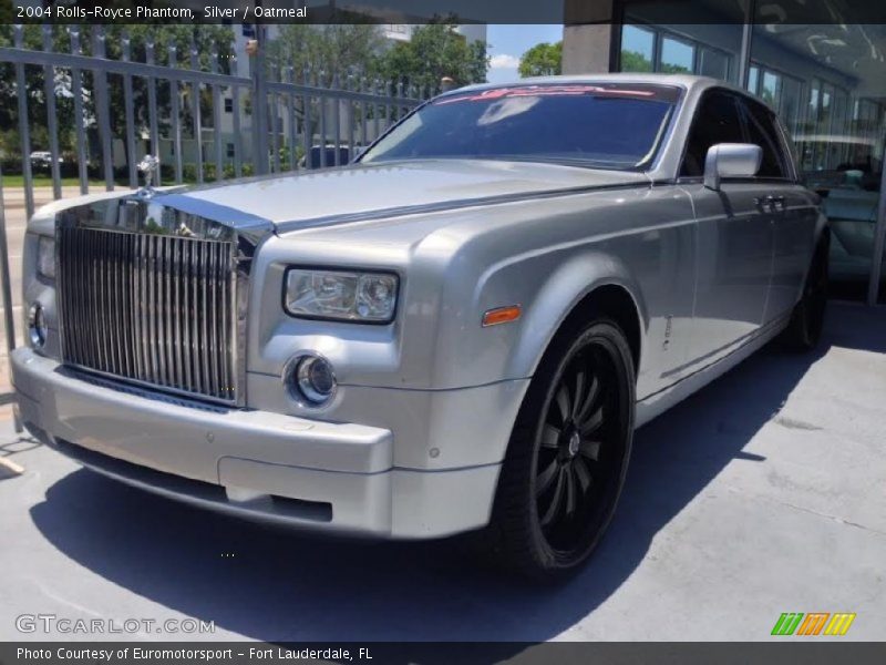 Silver / Oatmeal 2004 Rolls-Royce Phantom