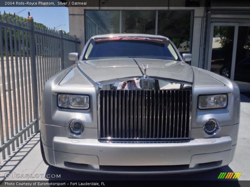 Silver / Oatmeal 2004 Rolls-Royce Phantom