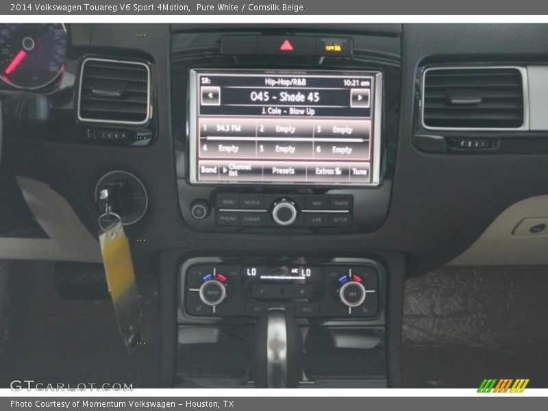 Pure White / Cornsilk Beige 2014 Volkswagen Touareg V6 Sport 4Motion