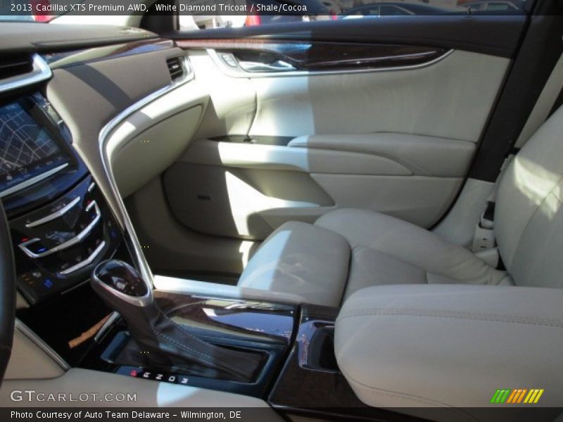 White Diamond Tricoat / Shale/Cocoa 2013 Cadillac XTS Premium AWD