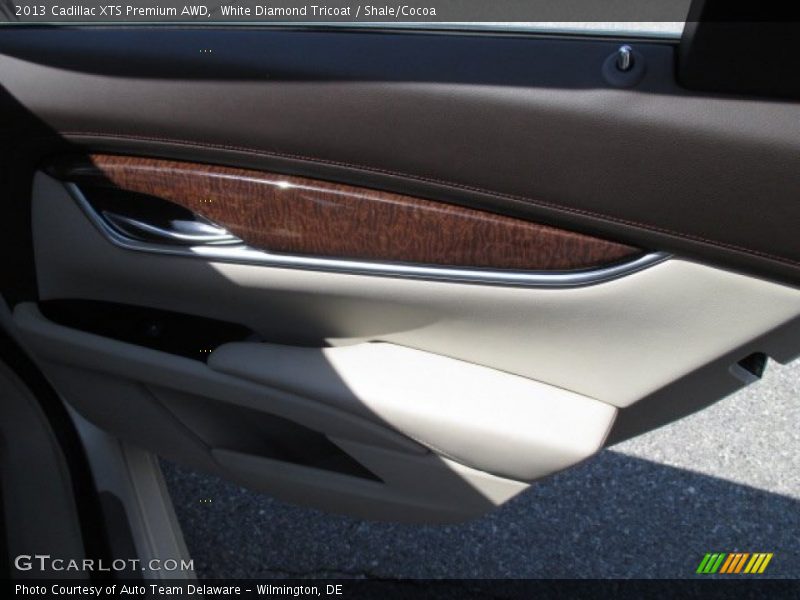 White Diamond Tricoat / Shale/Cocoa 2013 Cadillac XTS Premium AWD