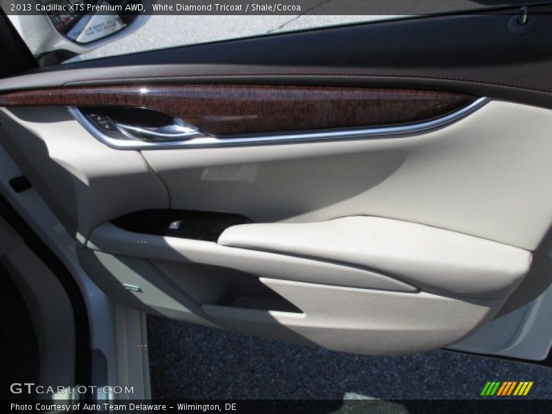 White Diamond Tricoat / Shale/Cocoa 2013 Cadillac XTS Premium AWD