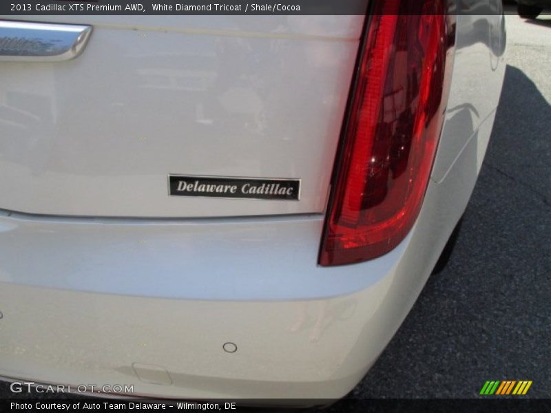 White Diamond Tricoat / Shale/Cocoa 2013 Cadillac XTS Premium AWD