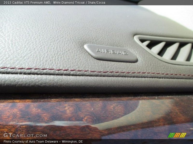White Diamond Tricoat / Shale/Cocoa 2013 Cadillac XTS Premium AWD