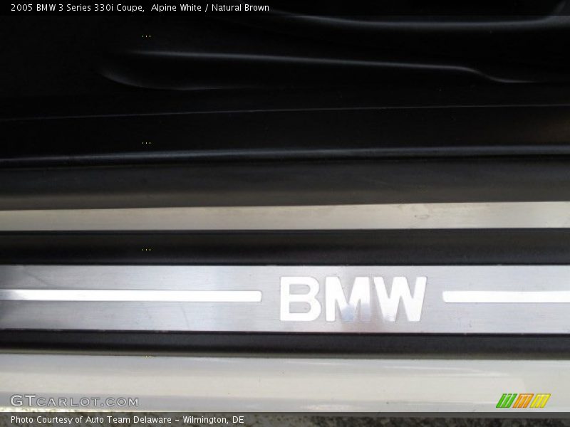 Alpine White / Natural Brown 2005 BMW 3 Series 330i Coupe