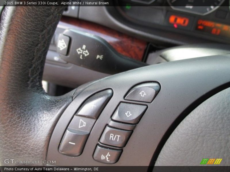 Controls of 2005 3 Series 330i Coupe