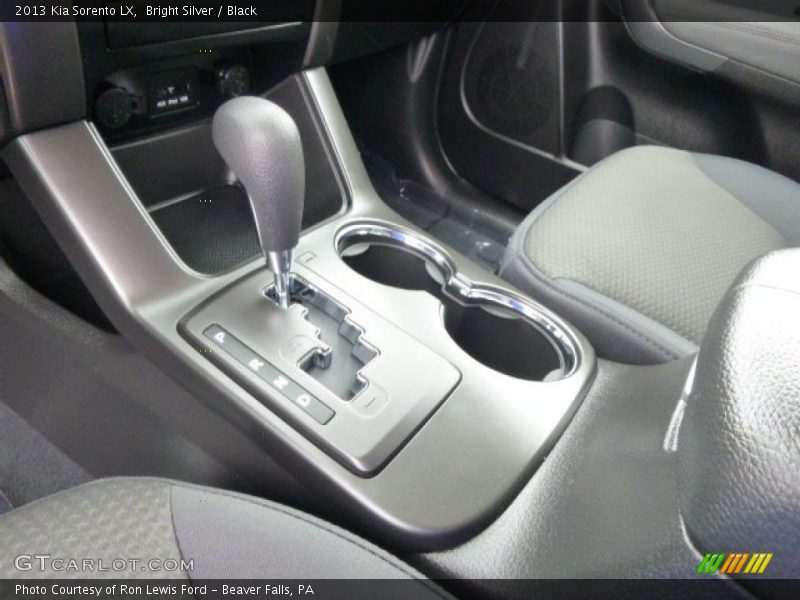 Bright Silver / Black 2013 Kia Sorento LX