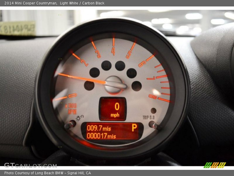 Light White / Carbon Black 2014 Mini Cooper Countryman