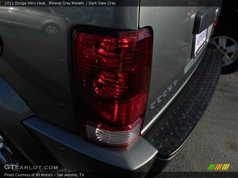 Mineral Gray Metallic / Dark Slate Gray 2011 Dodge Nitro Heat