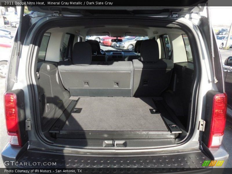 Mineral Gray Metallic / Dark Slate Gray 2011 Dodge Nitro Heat
