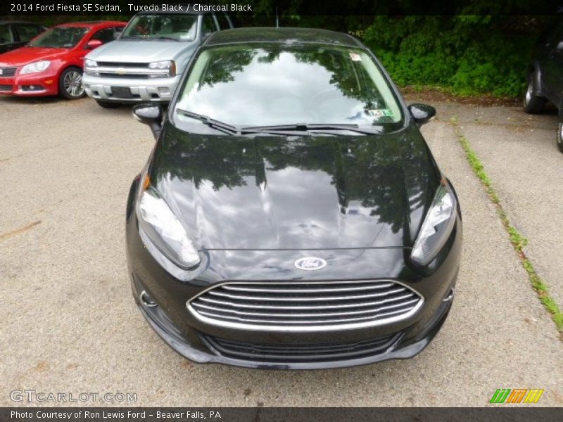 Tuxedo Black / Charcoal Black 2014 Ford Fiesta SE Sedan