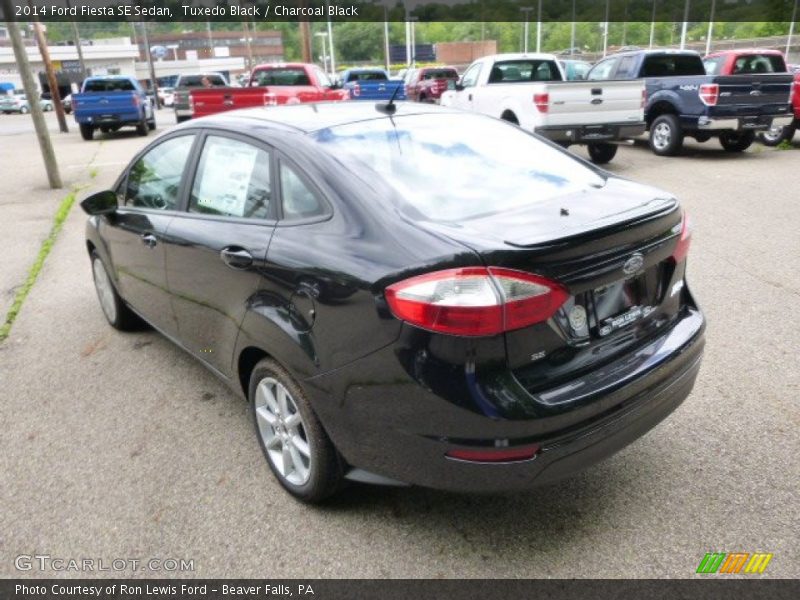 Tuxedo Black / Charcoal Black 2014 Ford Fiesta SE Sedan