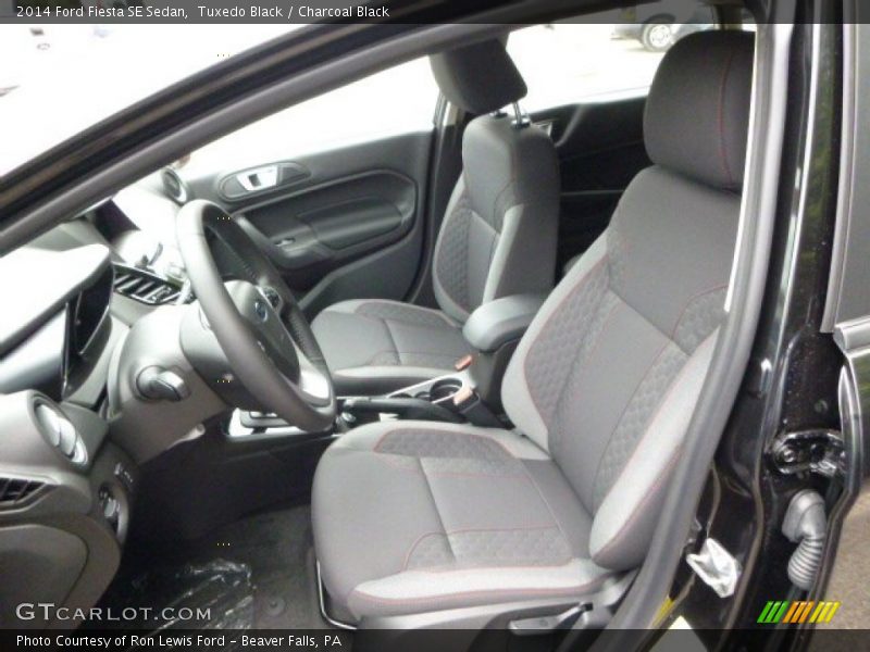 Tuxedo Black / Charcoal Black 2014 Ford Fiesta SE Sedan