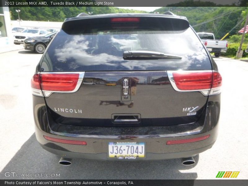 Tuxedo Black / Medium Light Stone 2013 Lincoln MKX AWD